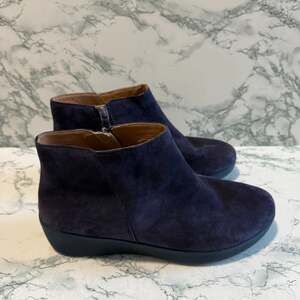 FitFlop Women 7 Ankle Boot Sumi Blue Suede Bootie Side Zip Comfort Walking Shoe